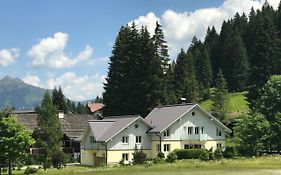 Haus Capricorn - Garten Appartement